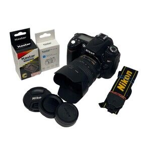 Nikon D90 DSLR Digital SLR Camera w/18-70mm Lens MINT, Only 499 Actuations!